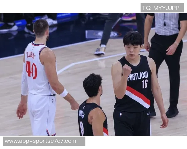 比卢普斯谈季前赛首发轮换希望球迷理性解读球队策略 比卢普斯谈季前赛首发轮换希望球迷理性解读球队策略